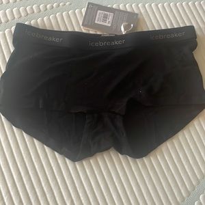 Icebreaker Merino Everyday Boy Shorts NWT